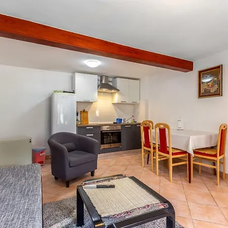 Lucija Apartmán Bakar