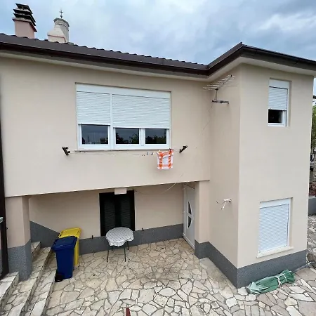 Lucija Apartman *