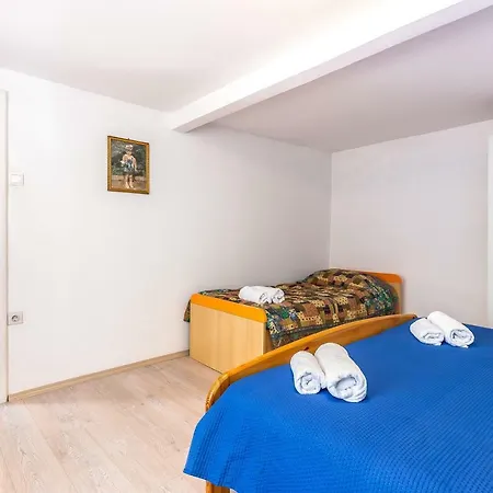 Lucija Apartment *