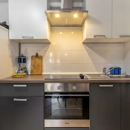 Lucija Apartment