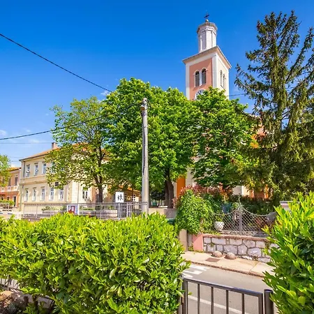 Apartment Lucija